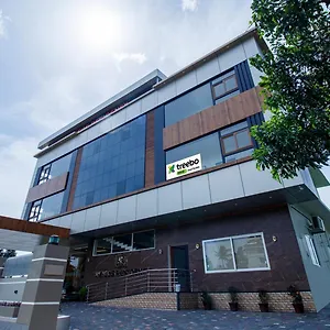*** Hotel Treebo Amigos Residency Cochin Airport India